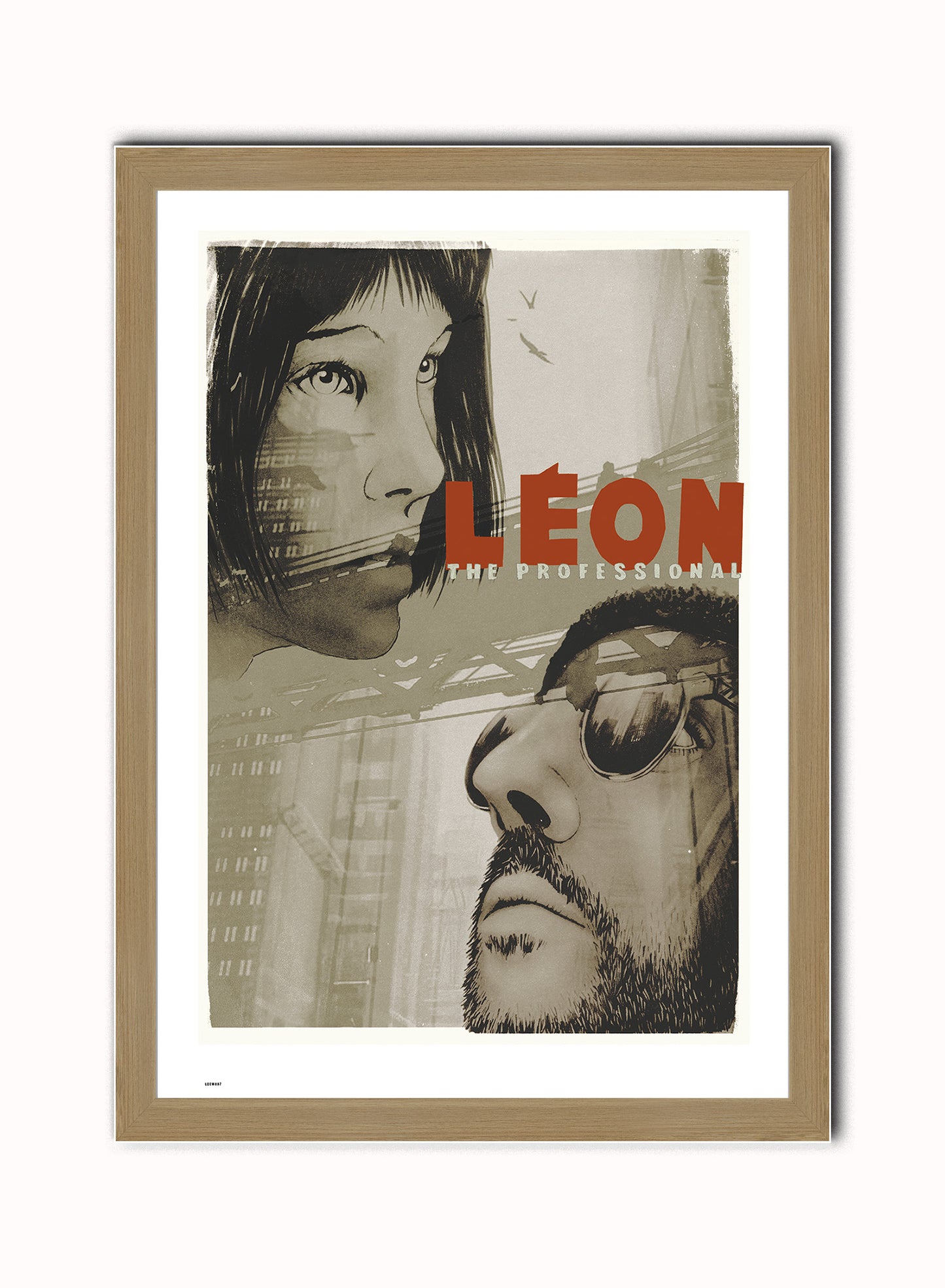 Leon Vintage Art Wall Art Print 70x50cm Light Wood Frame
