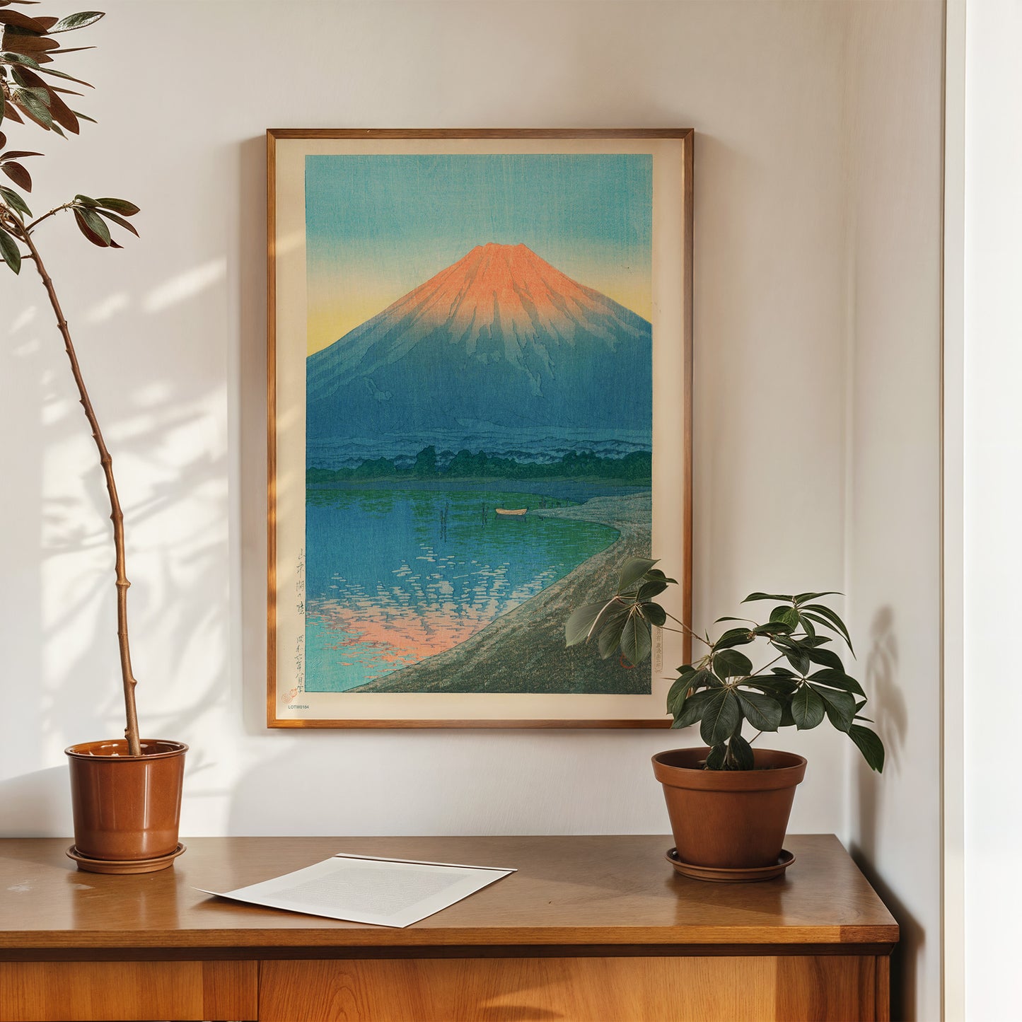 Daybreak over Lake Yamanaka & Mount Fuji Japanese Poster by artist Kawase Hasui Print – artist Kawase Hasui Japanese Wall Art 50x70cm