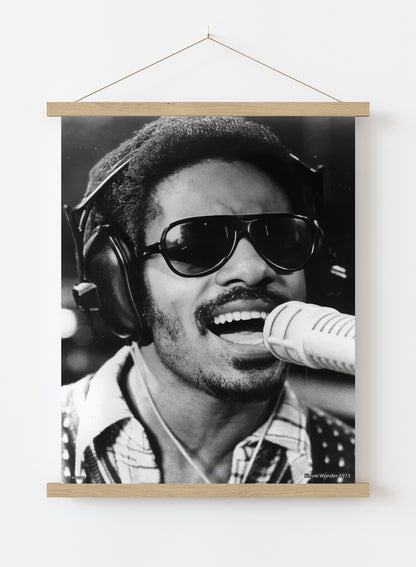 Stevie Wonder 1973 Poster Art Print 30x40m Vintage Poster Wall Art Print Hanger
