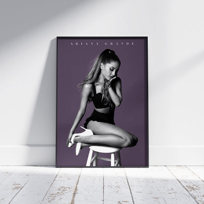 Ariana Grande - Pose 61 × 91.5cm Poster